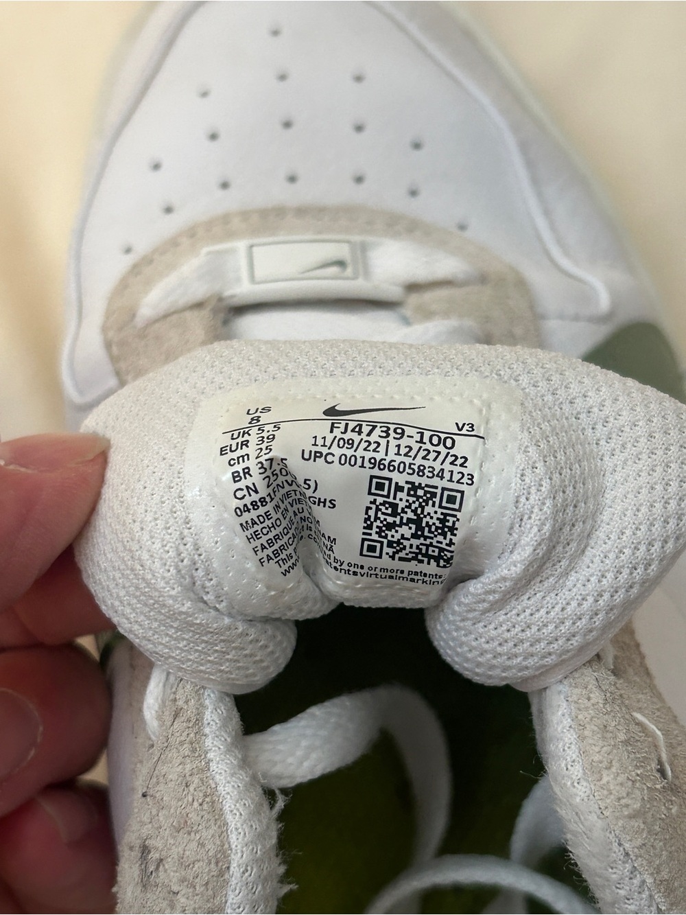 Nike Women's Air Force 1 PLT.AF.ORM sneakers in white, oil green, & volt size 8 - Picture 6 of 7